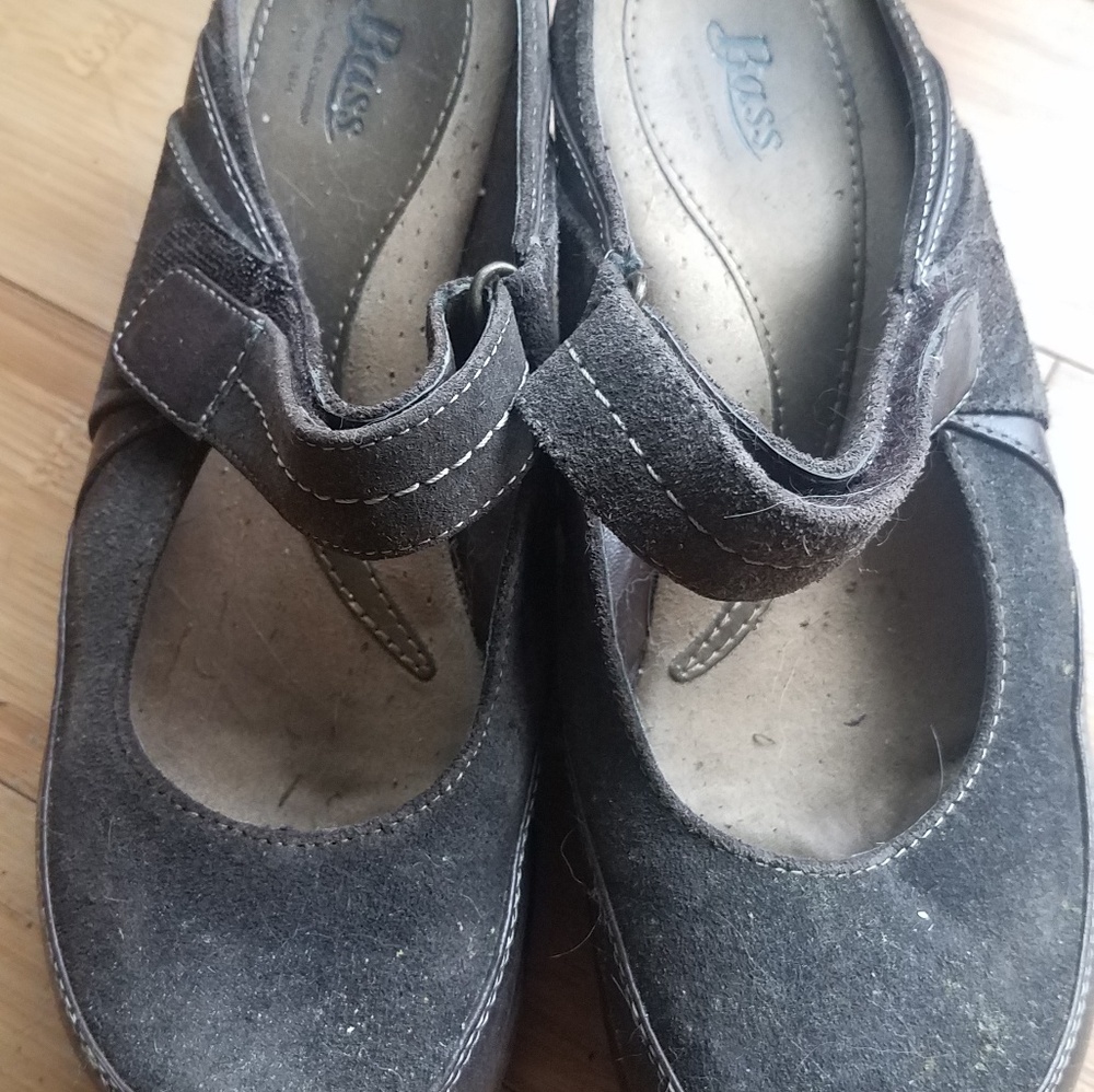 Clogs - Picture 2 of 2